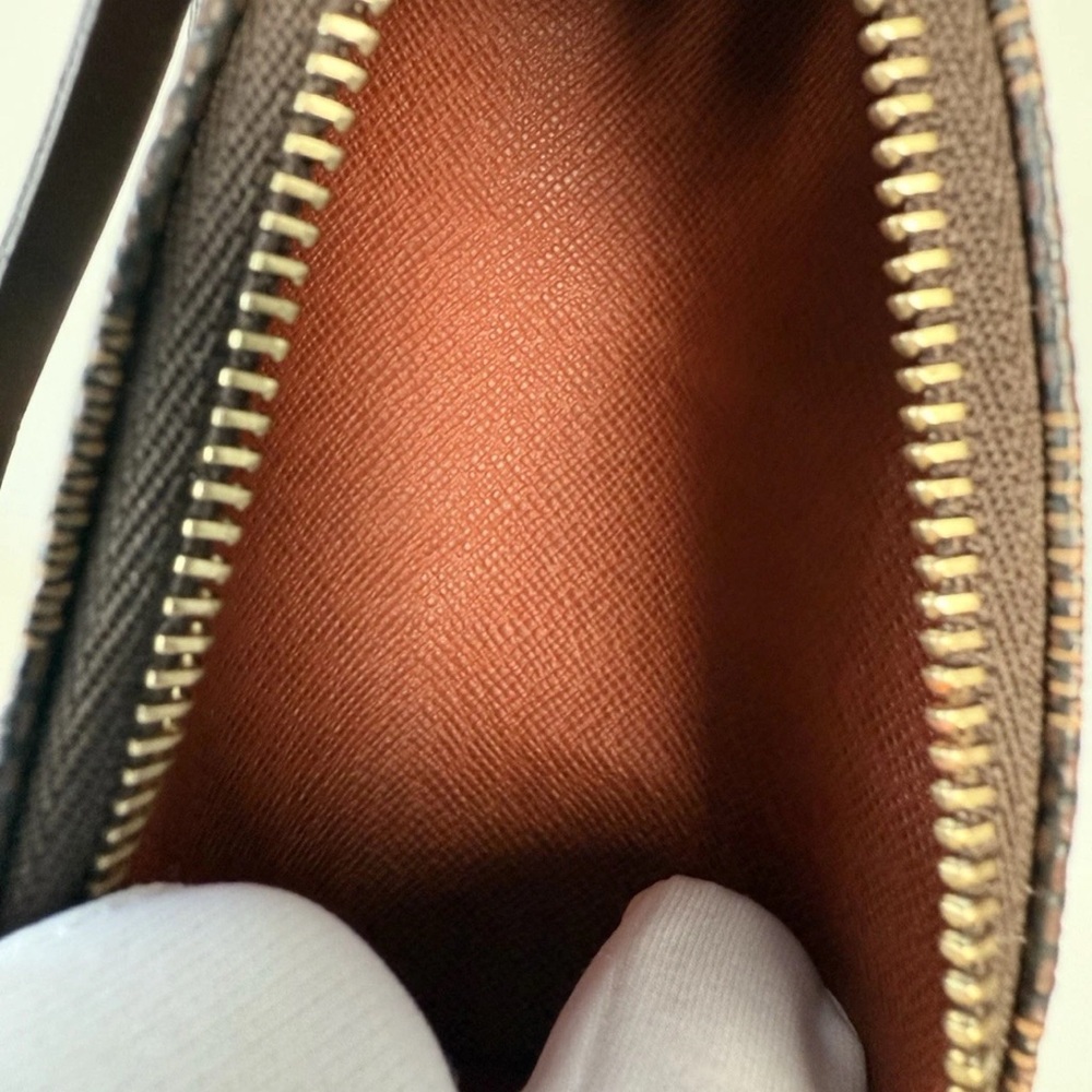 Louis Voitton Mini Papillon Monogram Bag - Picture 6 of 8